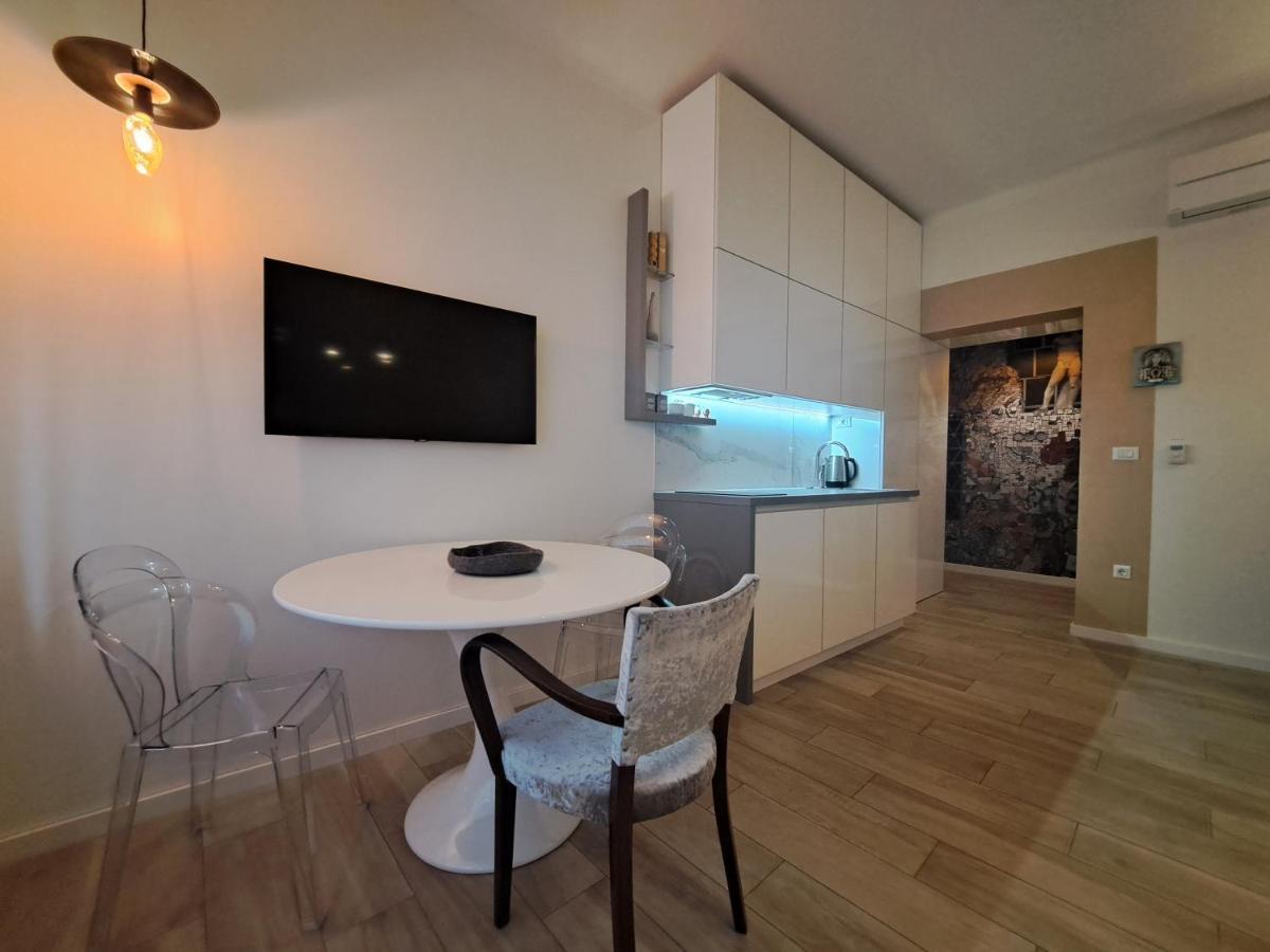 Slovenian Art Story Apartment Ljubljana Luaran gambar
